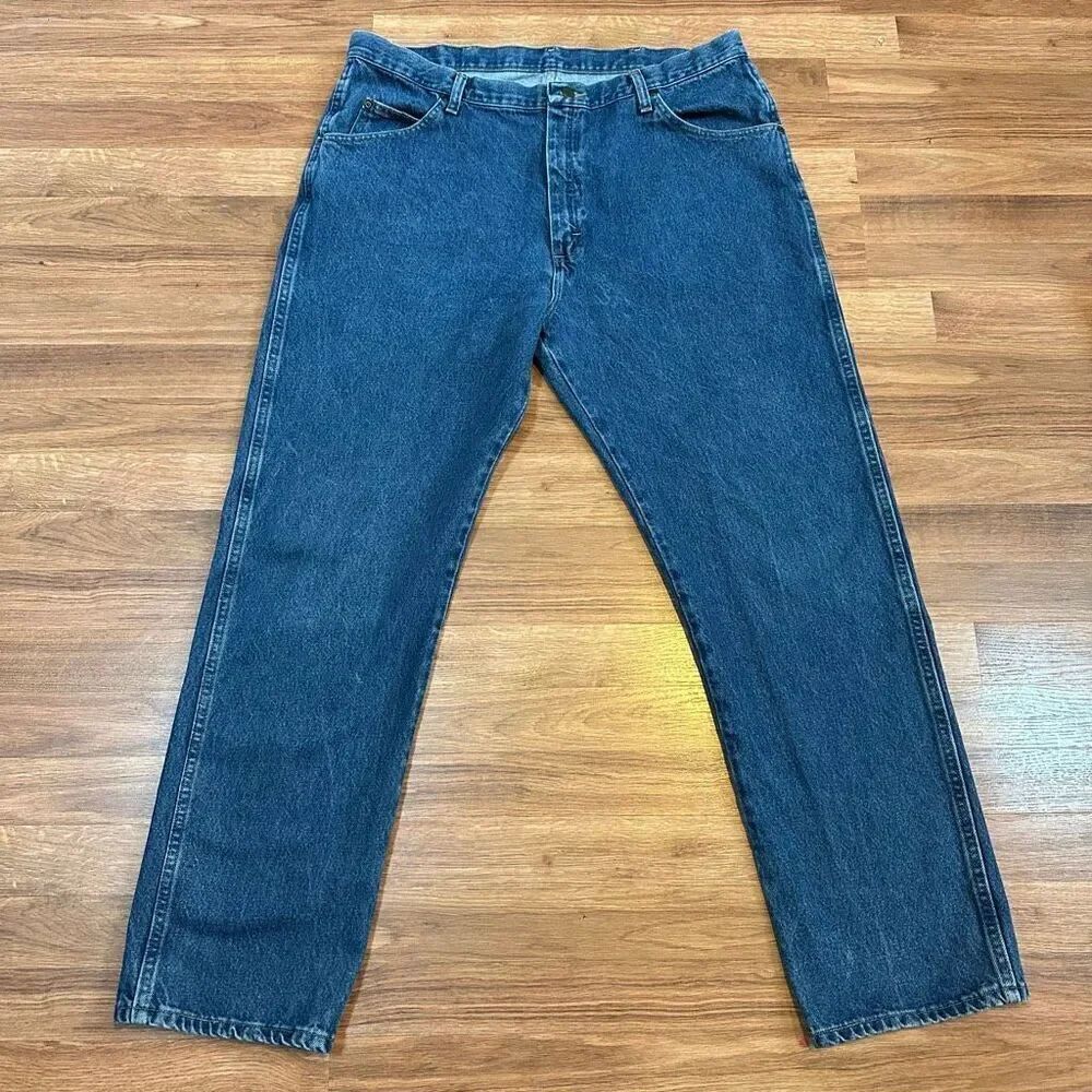 Wrangler Jeans Regular Fit Blue Jeans | Men Size W40 x L32